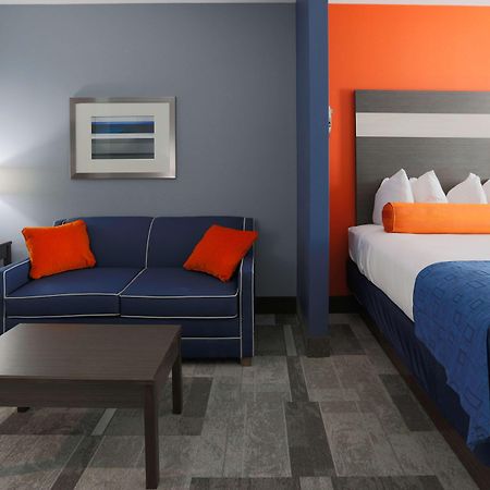 Best Western Plus Wewoka Inn & Suites Ngoại thất bức ảnh