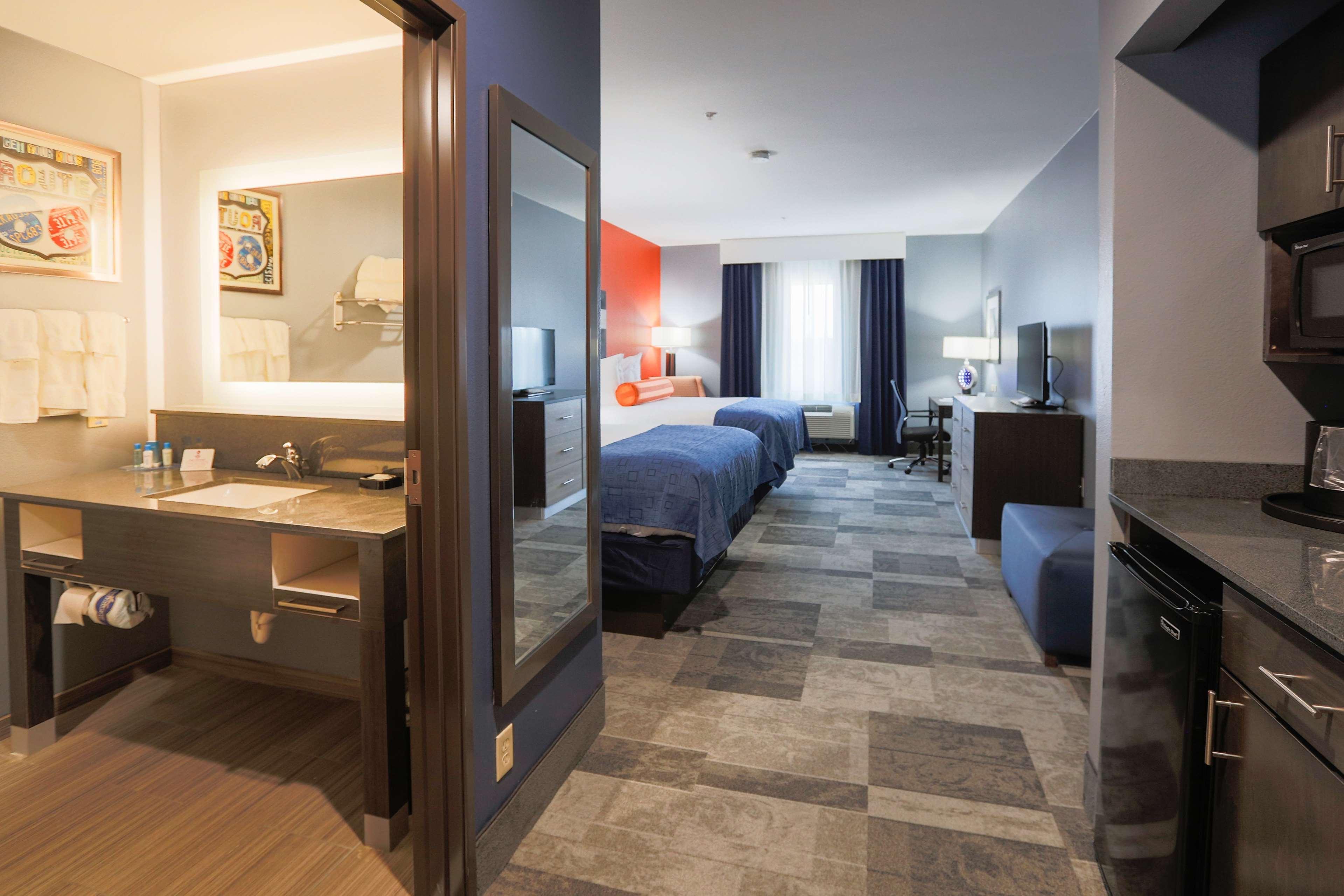 Best Western Plus Wewoka Inn & Suites Ngoại thất bức ảnh