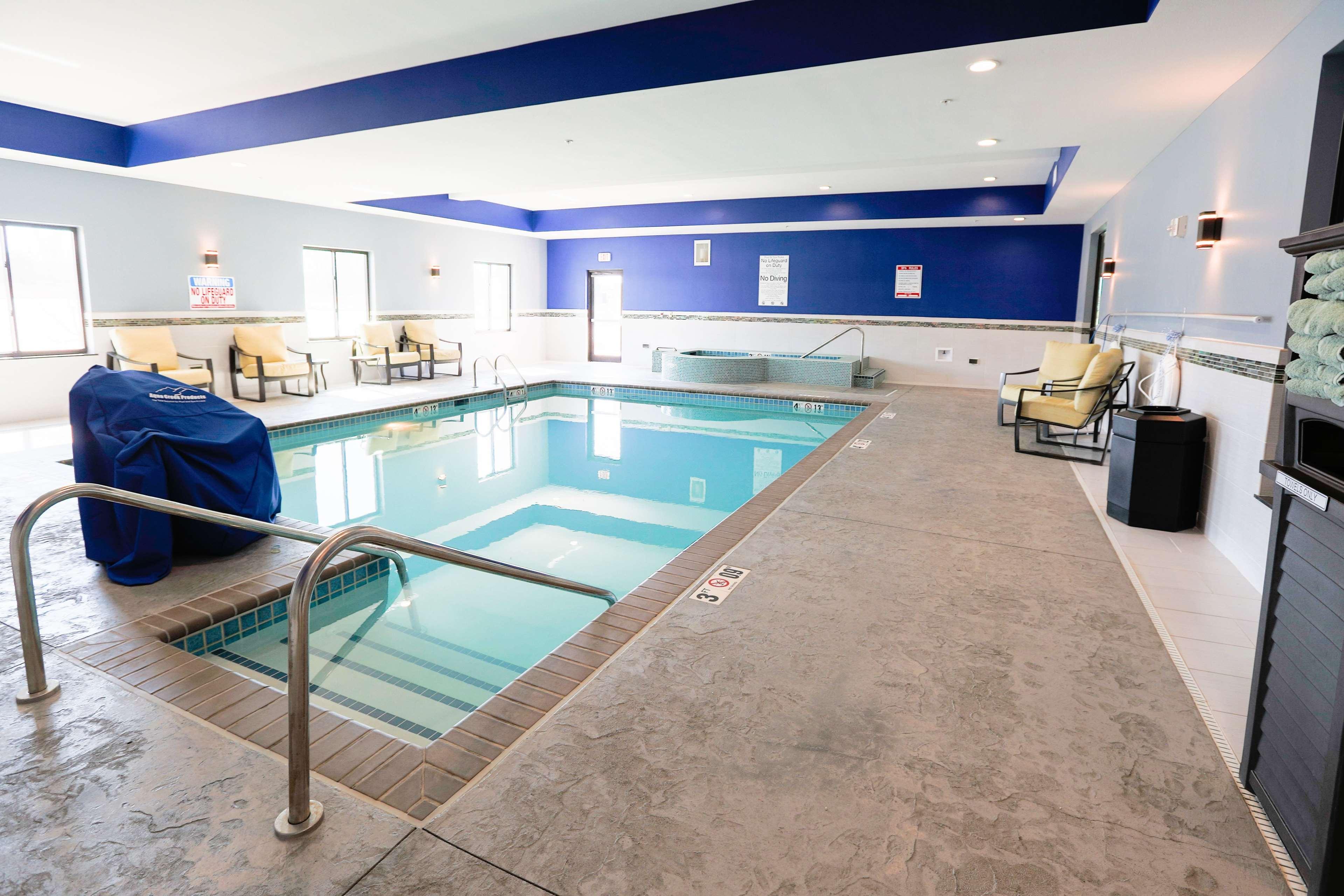 Best Western Plus Wewoka Inn & Suites Ngoại thất bức ảnh