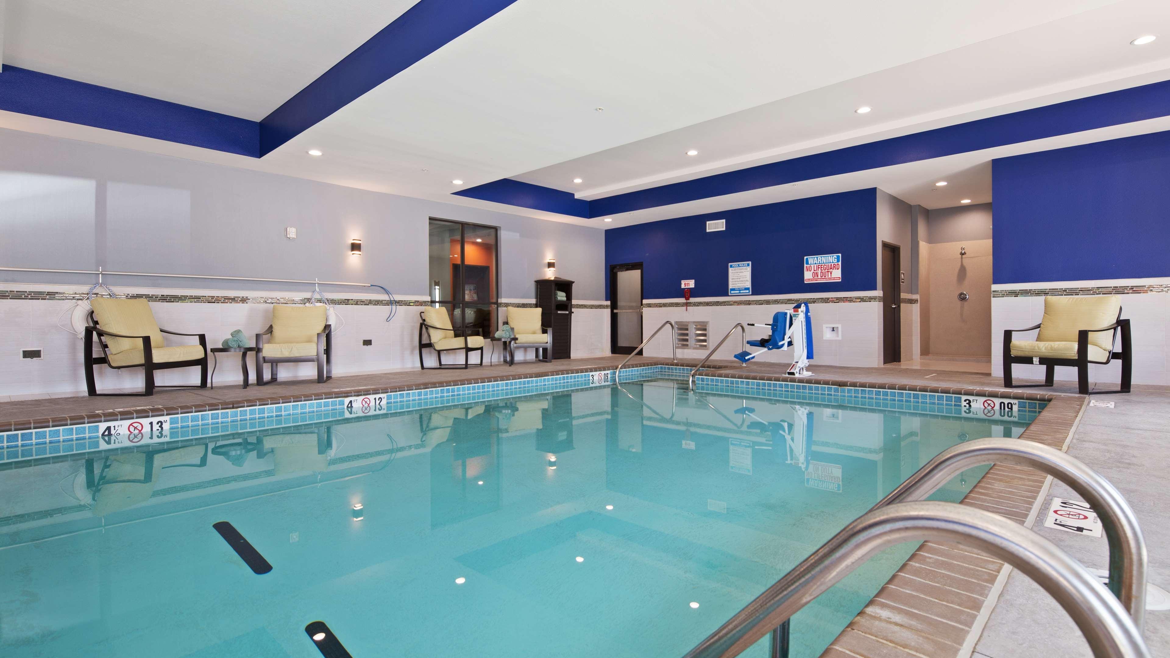 Best Western Plus Wewoka Inn & Suites Ngoại thất bức ảnh