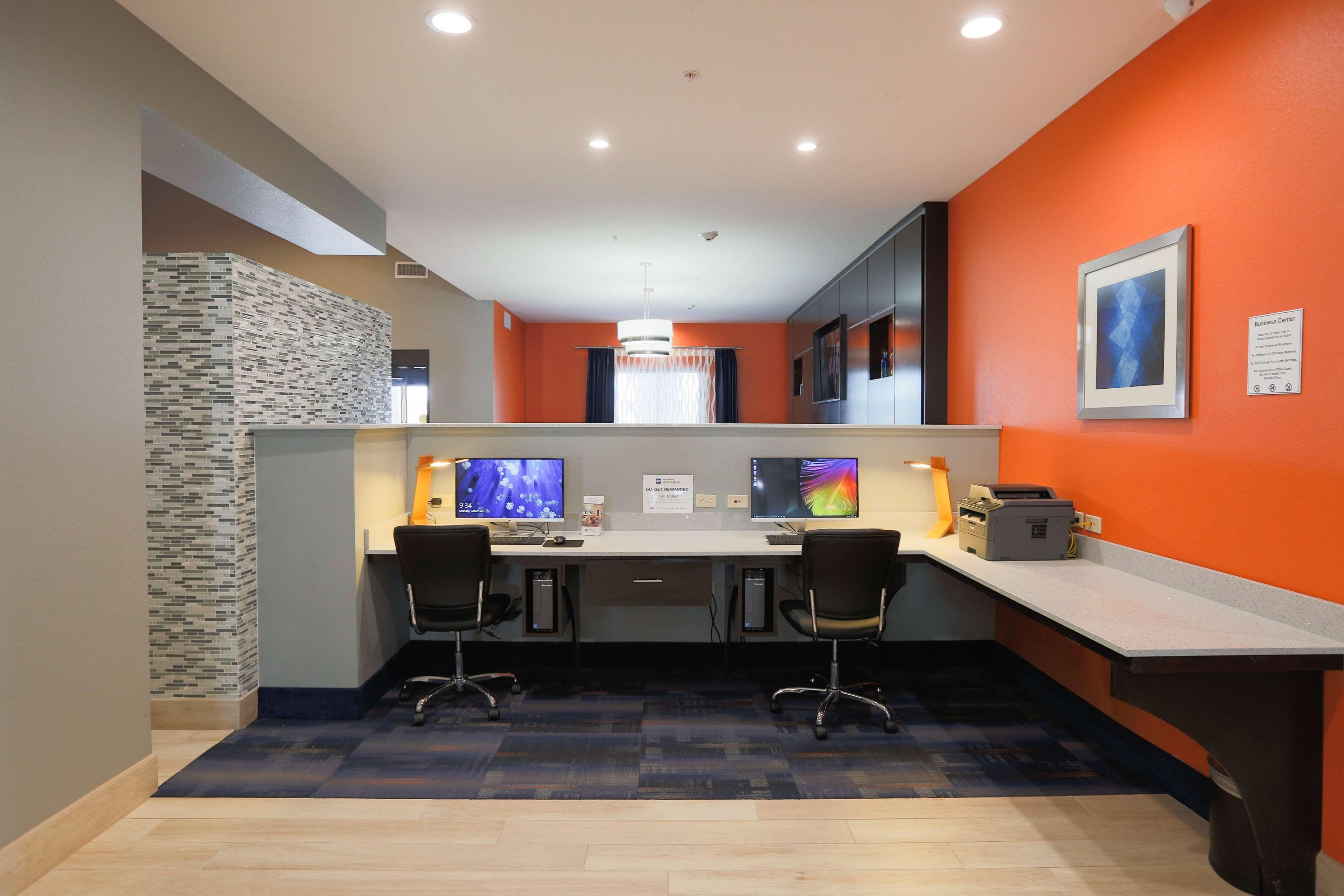 Best Western Plus Wewoka Inn & Suites Ngoại thất bức ảnh