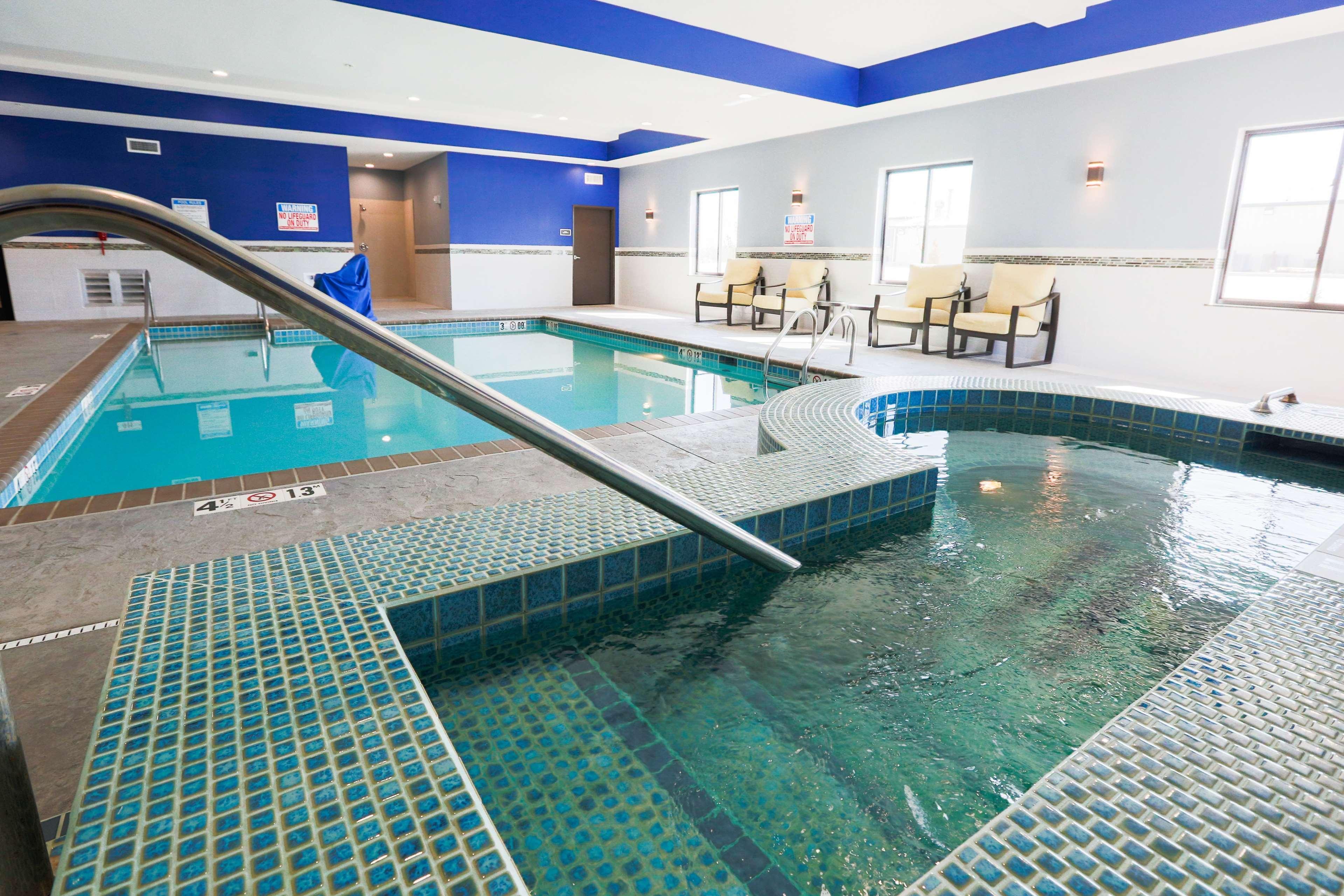 Best Western Plus Wewoka Inn & Suites Ngoại thất bức ảnh