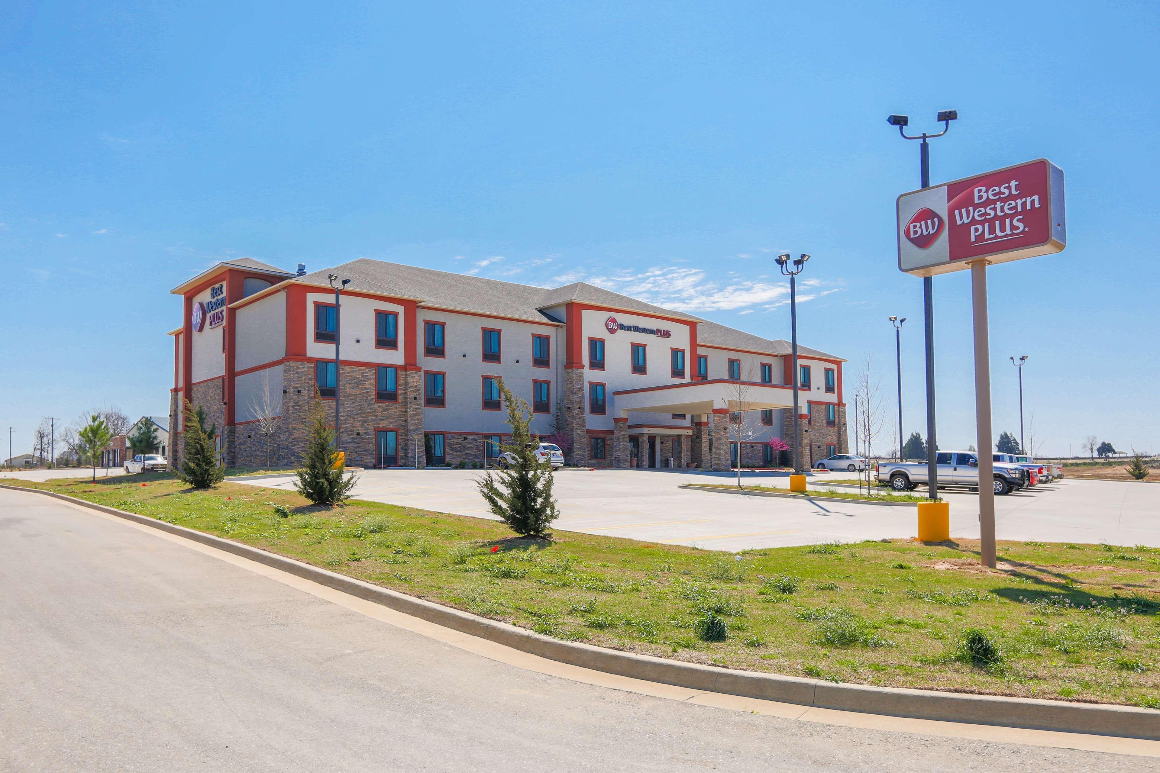 Best Western Plus Wewoka Inn & Suites Ngoại thất bức ảnh