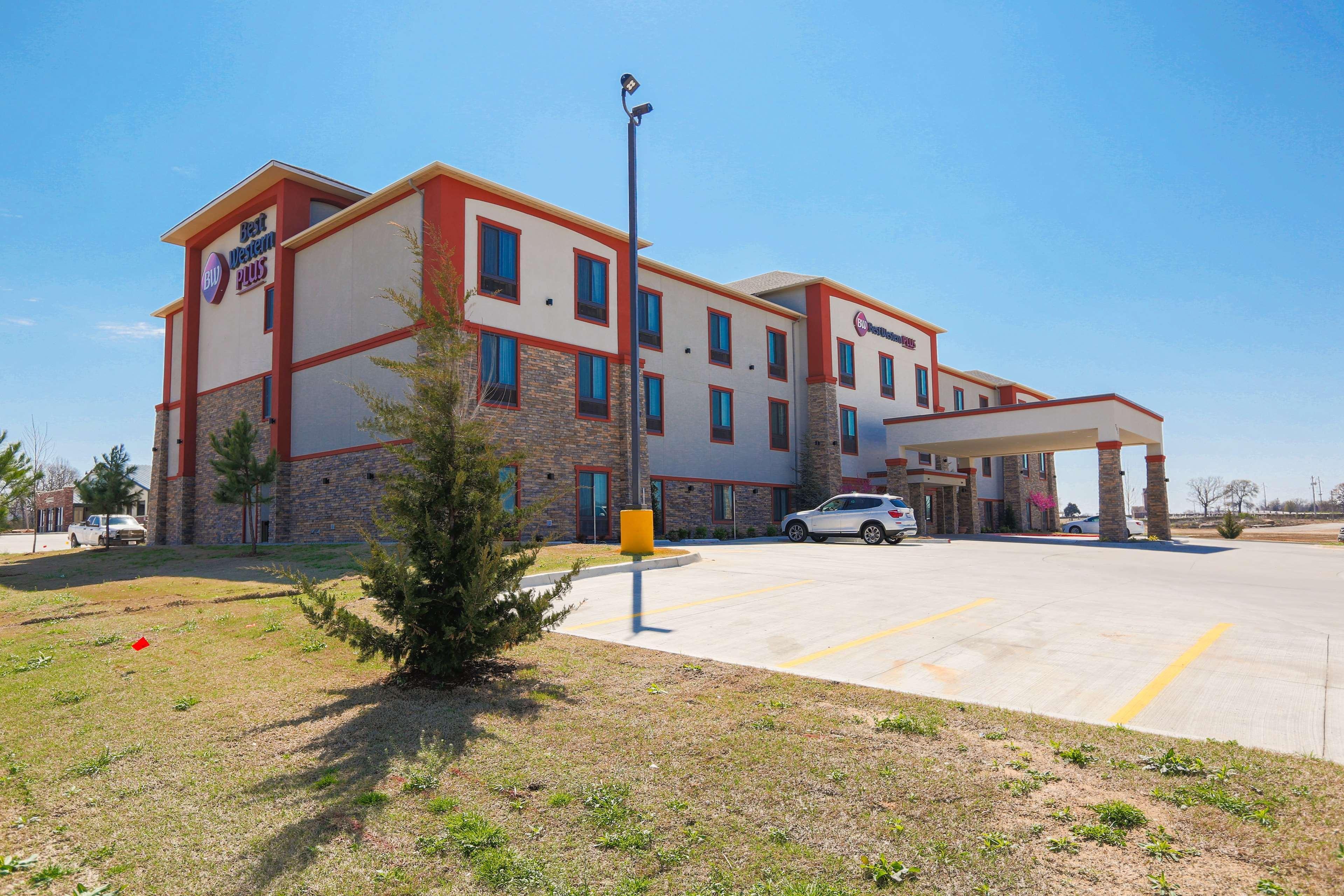 Best Western Plus Wewoka Inn & Suites Ngoại thất bức ảnh