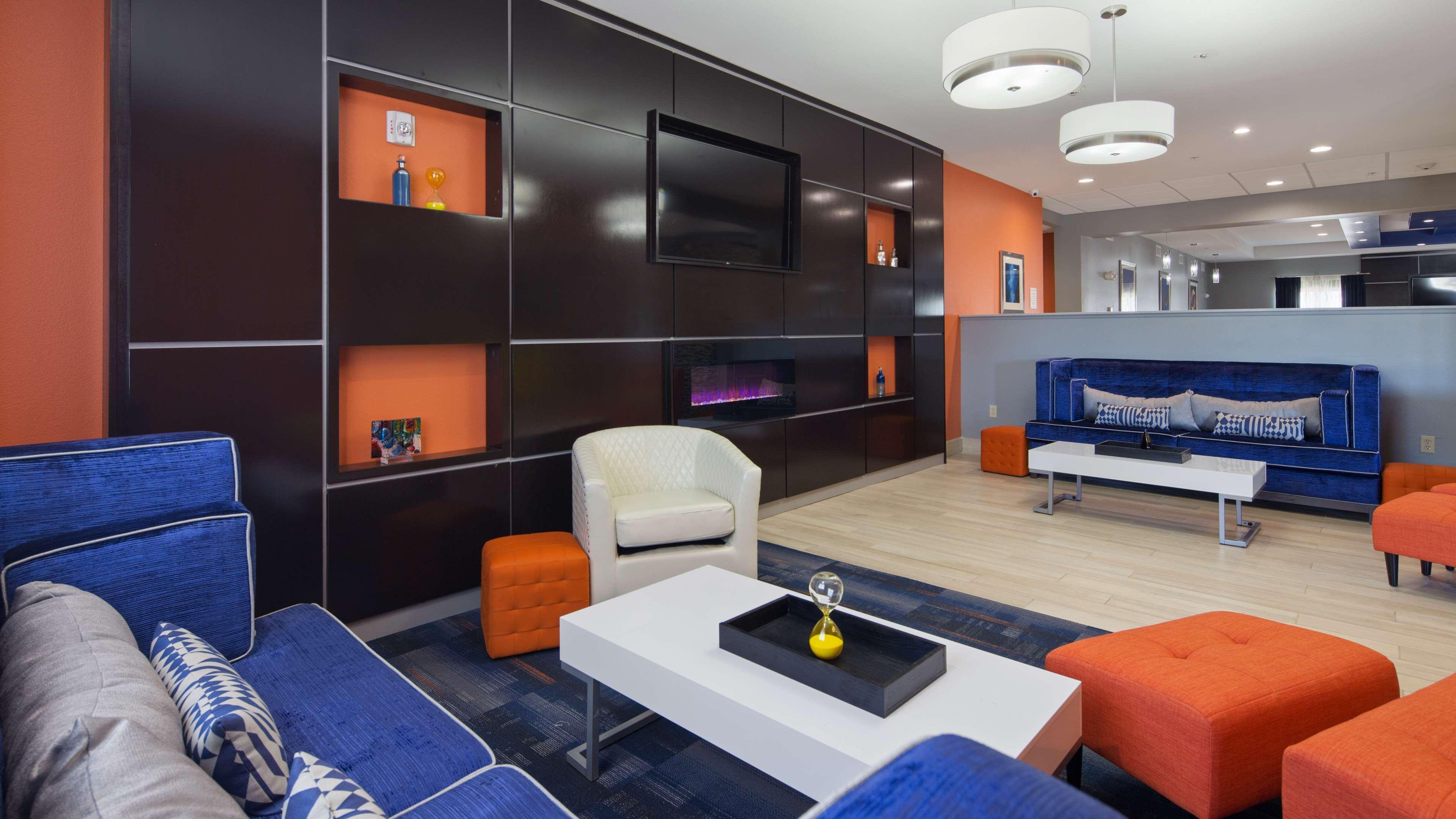 Best Western Plus Wewoka Inn & Suites Ngoại thất bức ảnh