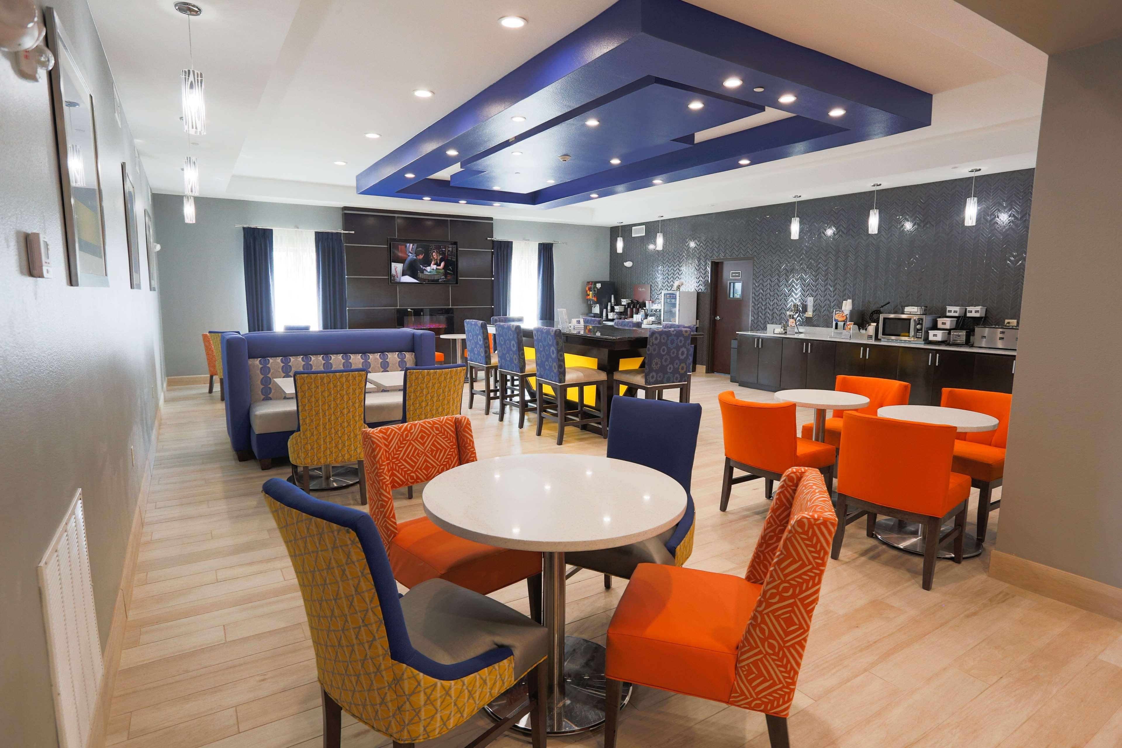 Best Western Plus Wewoka Inn & Suites Ngoại thất bức ảnh