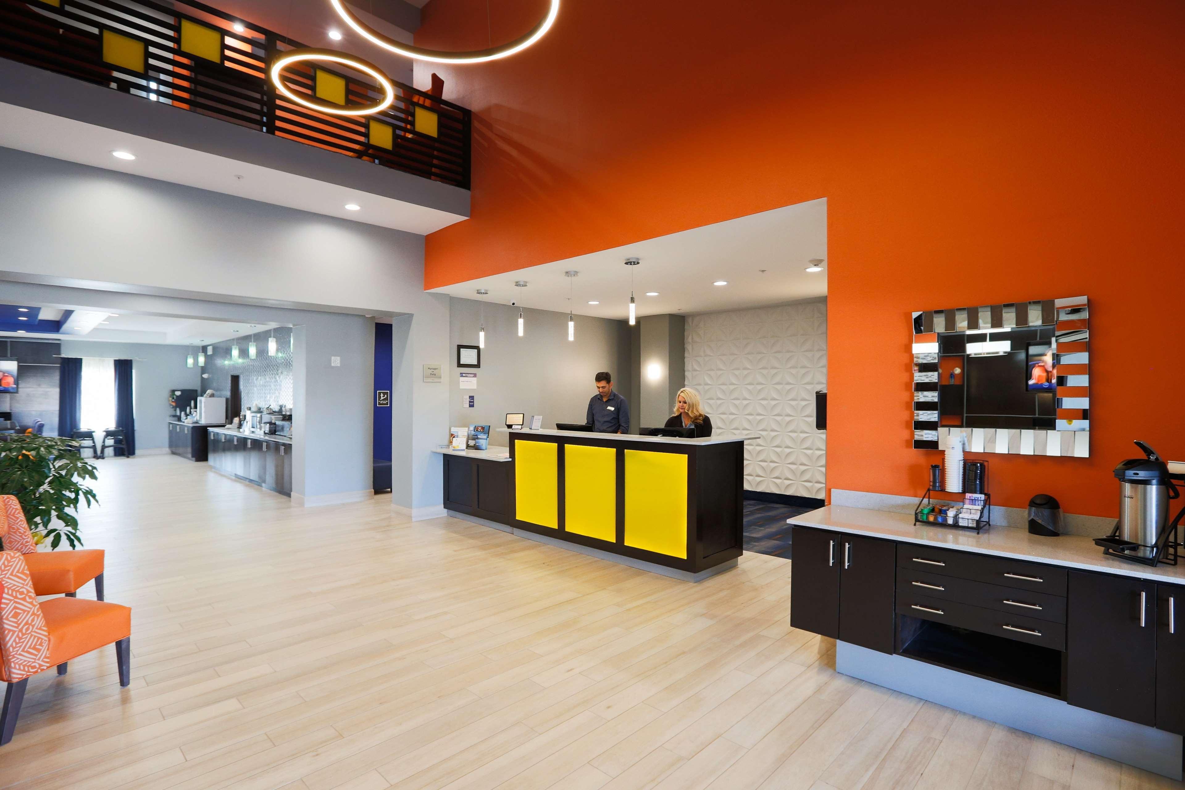 Best Western Plus Wewoka Inn & Suites Ngoại thất bức ảnh